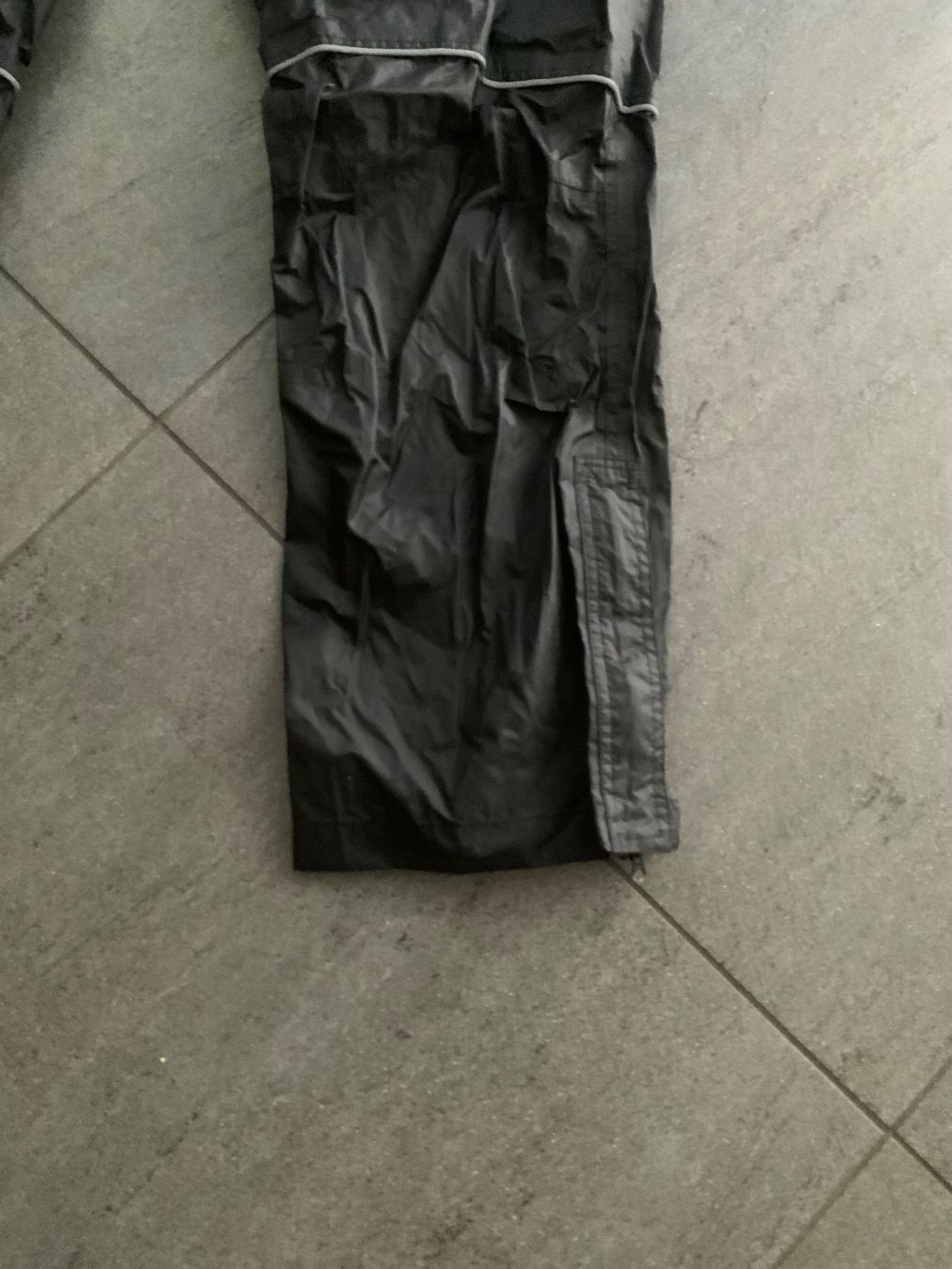 Pantaloni: Regenhose wasserdicht – Usato da Schübelbach venduto da S1CH 1