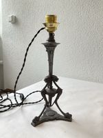 Ancienne lampe en métal de style empire