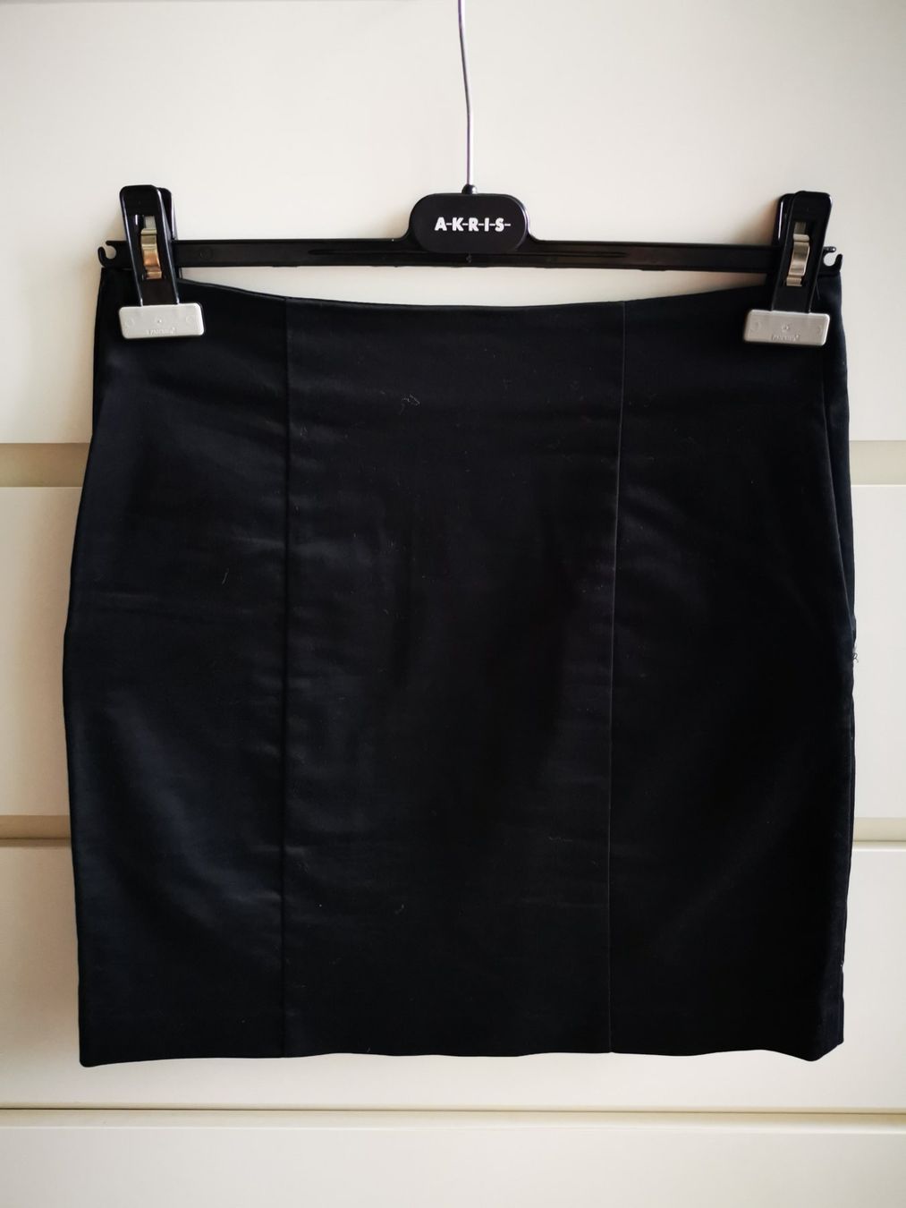 H&M Gonne: Schwarzer, gerader Jupe – Usato da Teufen AR venduto da RaphaellaB 1