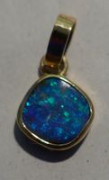 Opal ( Australien ) 750 / 18 ct Gold Anhänger / Handgemacht