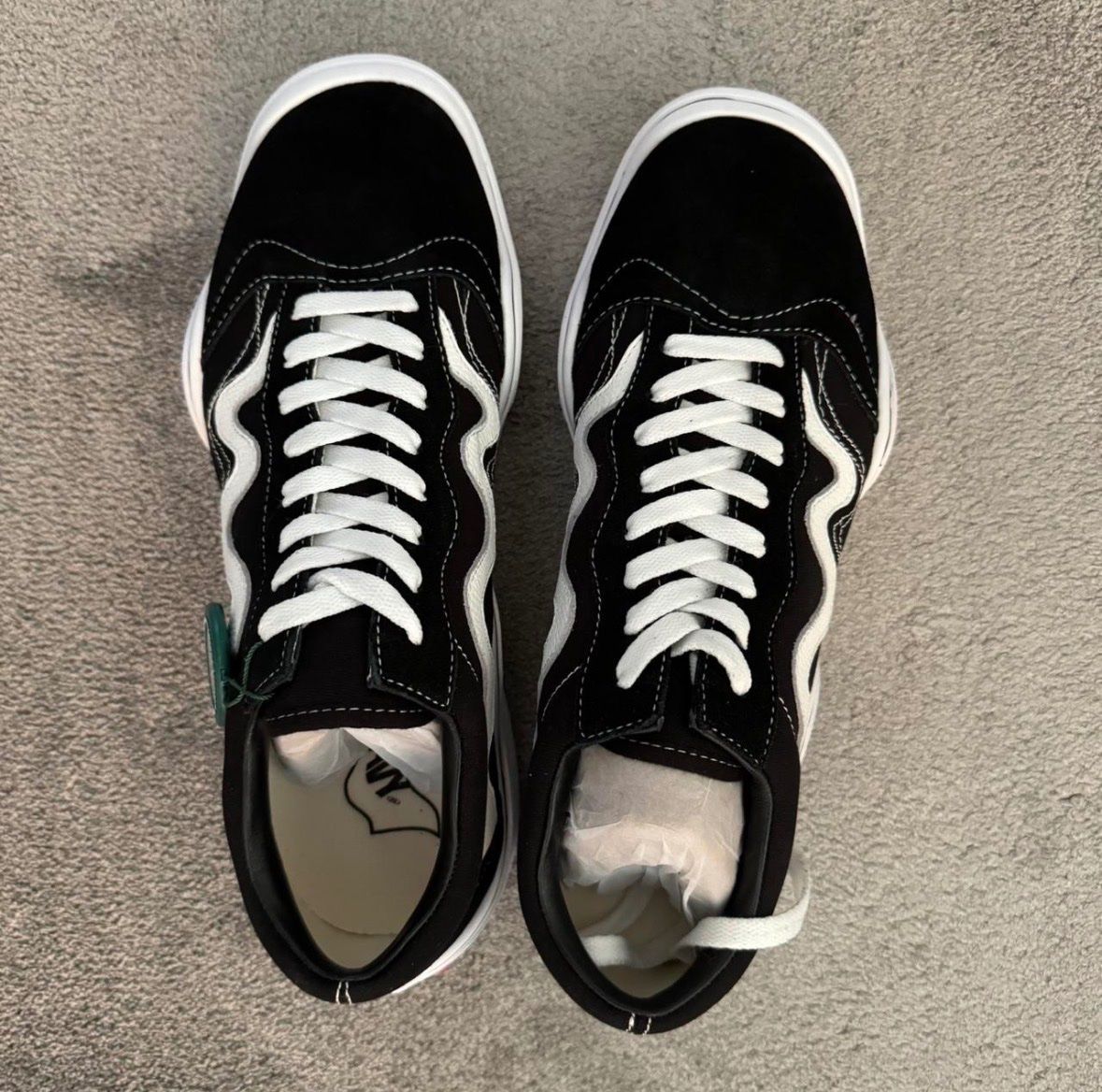 Scarpe da uomo: MSCHF x Tyga Wavy Baby – Nuovo (secondo la descrizione) da Nürensdorf venduto da gla_5tjl 1