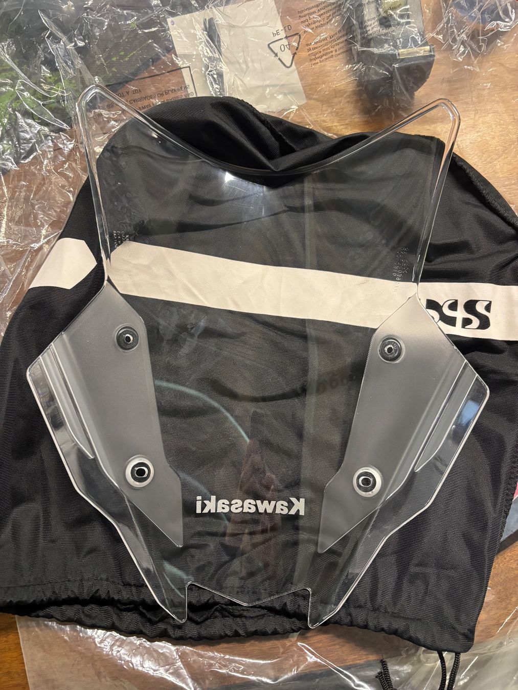 Kawasaki Alle Motorradersatzteile: Kawasaki Versys 650 Windschild – Gebraucht aus Landquart von pet_l2dm 1