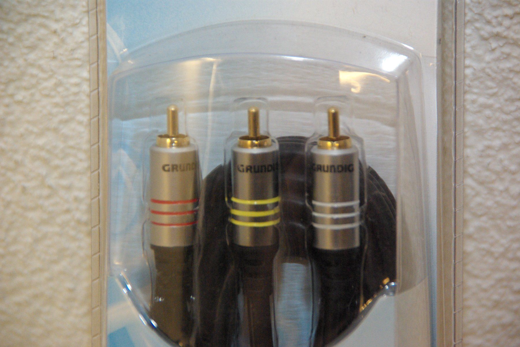 Grundig Cavi: Grundig RCA Kabel 1.5m in OVP – Nuovo e nell'imballaggio originale da Herisau venduto da Cevianer1844 2