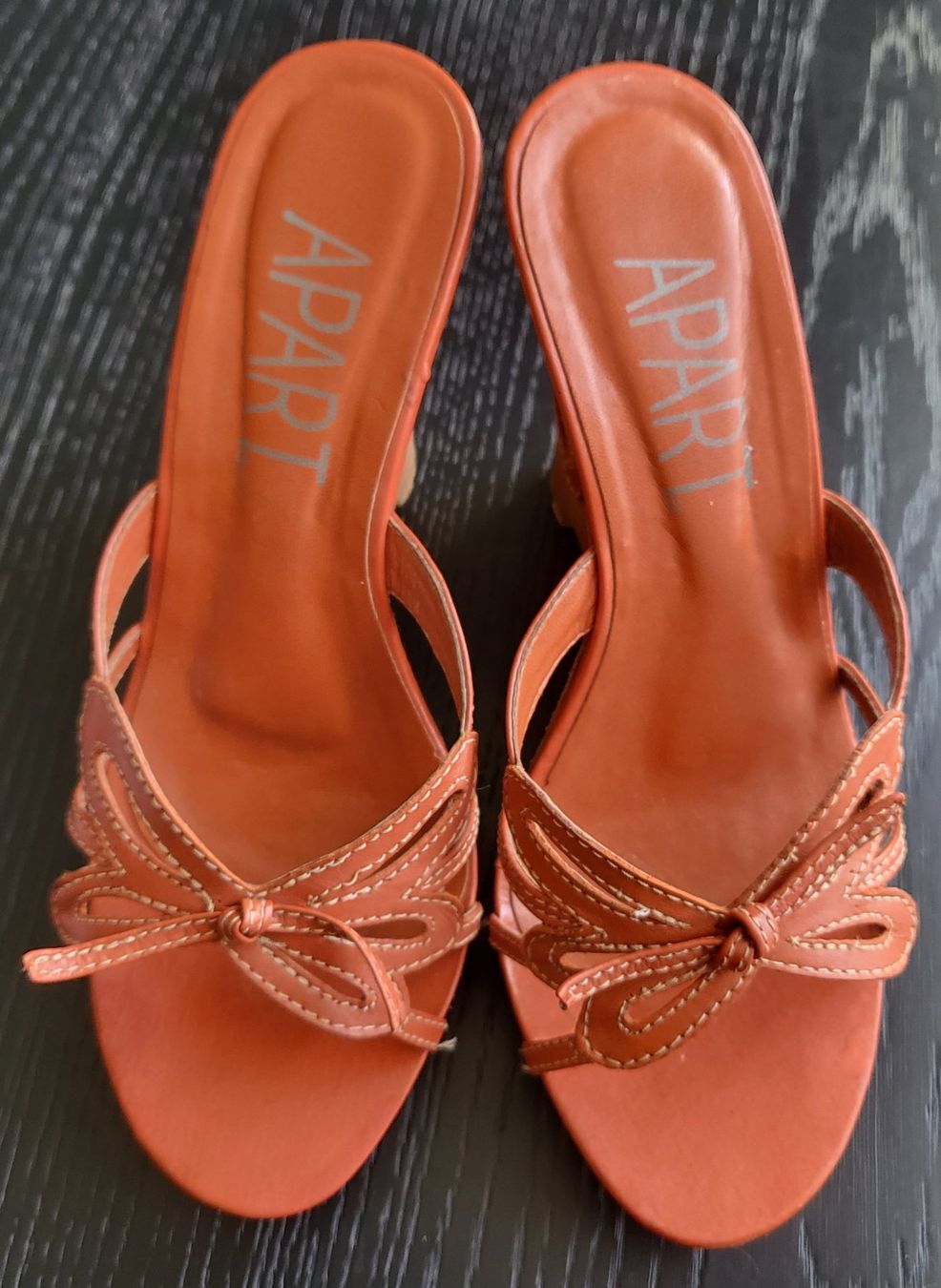 Scarpe da donna: Sandales compensées APART orange, taille 37. – Usato da Neuchâtel venduto da wikit 1