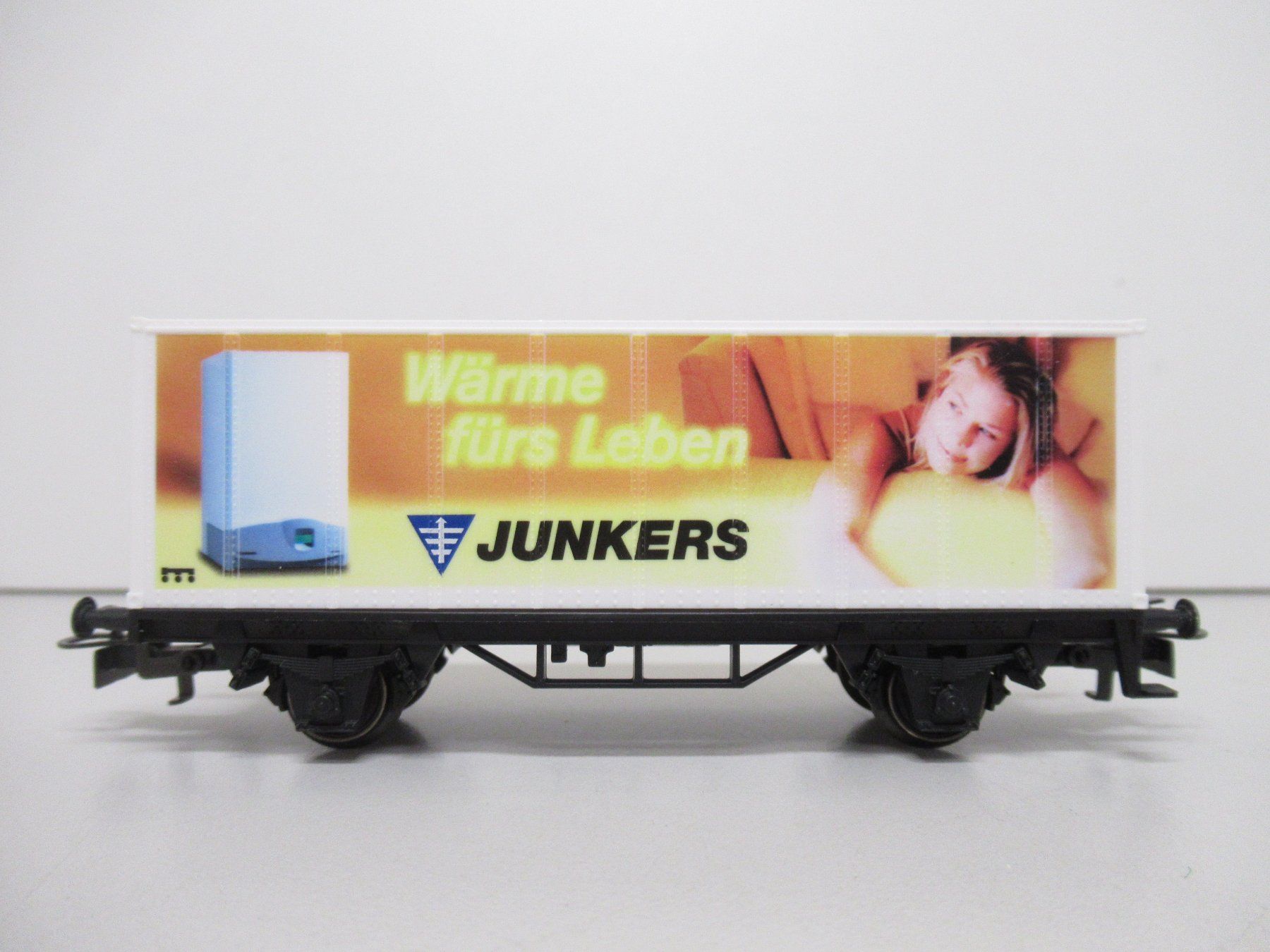 Märklin Modellini di ferrovie: Märklin Containerwerbewagen "Junkers" Wechselstrom AC WS H0 – Usato da Basel venduto da mhmarken 1