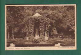 SCHLOSS TIEFURT bei Weimar - Rosentempel im Park - 1924