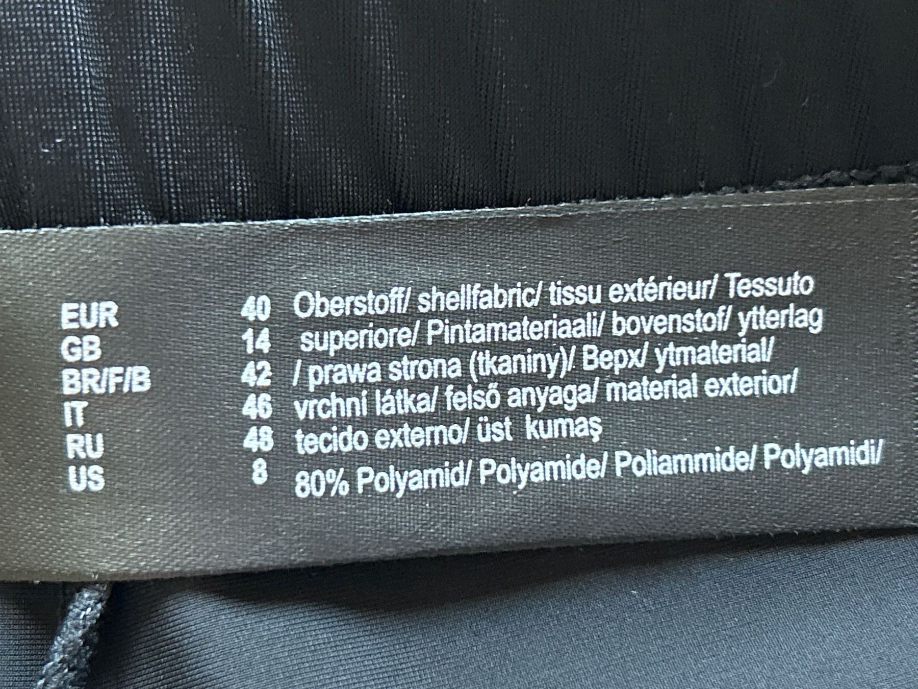 Pantalons: Bade - Radler mit Elastikbund schwarz von bpc Gr. 40 – D'occasion à Brunnen par Nala2929 5