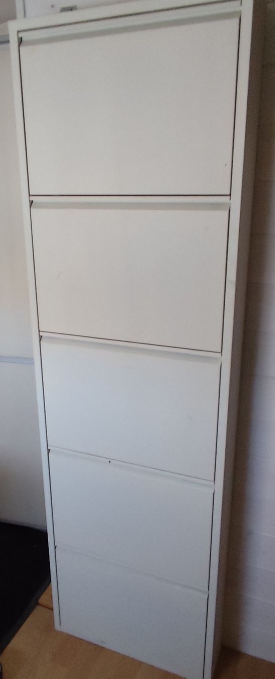Garderobe: Schuh Schrank weiss – Gebraucht aus Schleitheim von Paedi76