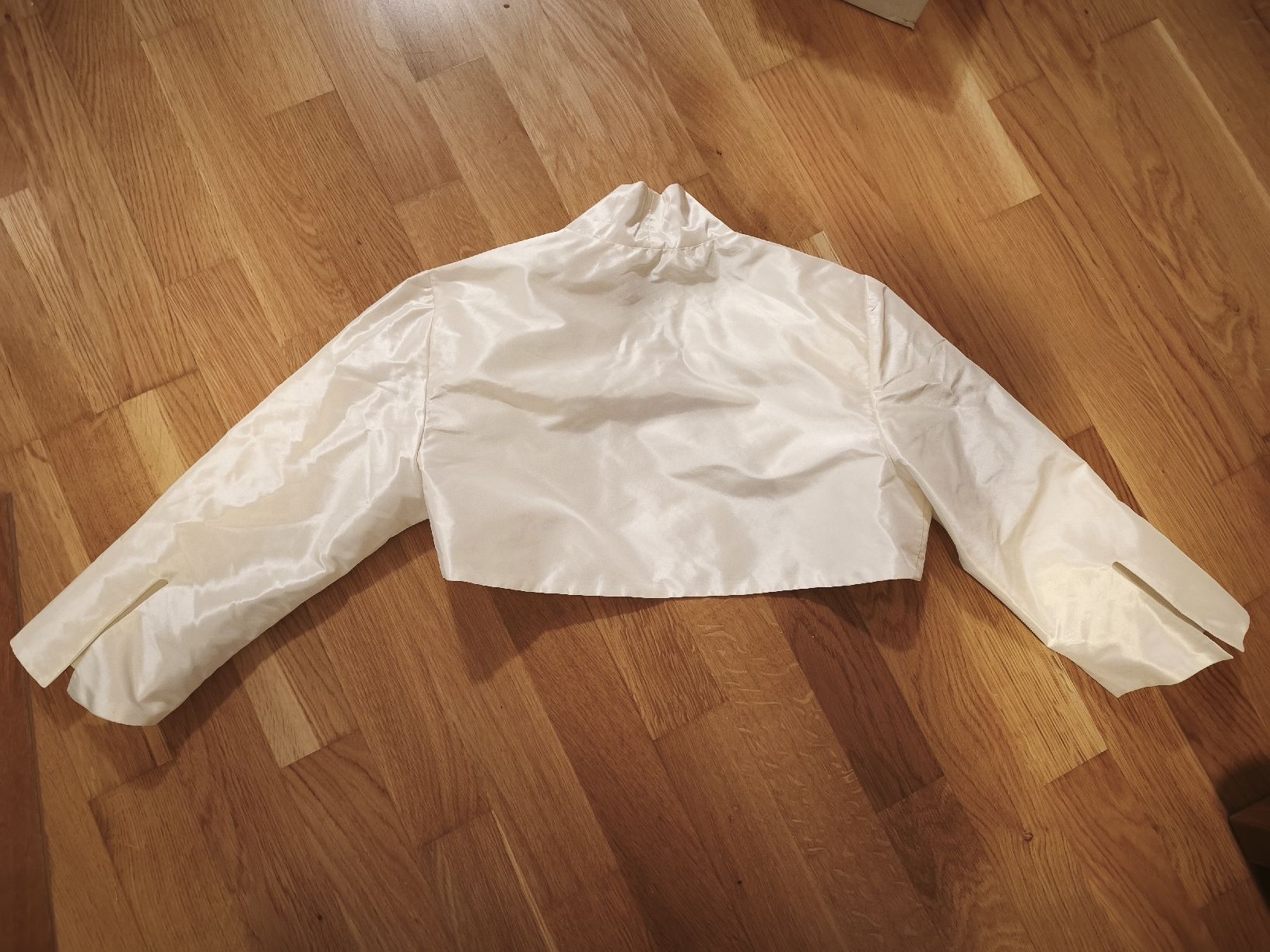 Bolero: Brautjäckchen / Braut Bolero Grösse M – Usato da Zeglingen venduto da Vanillacoke 4