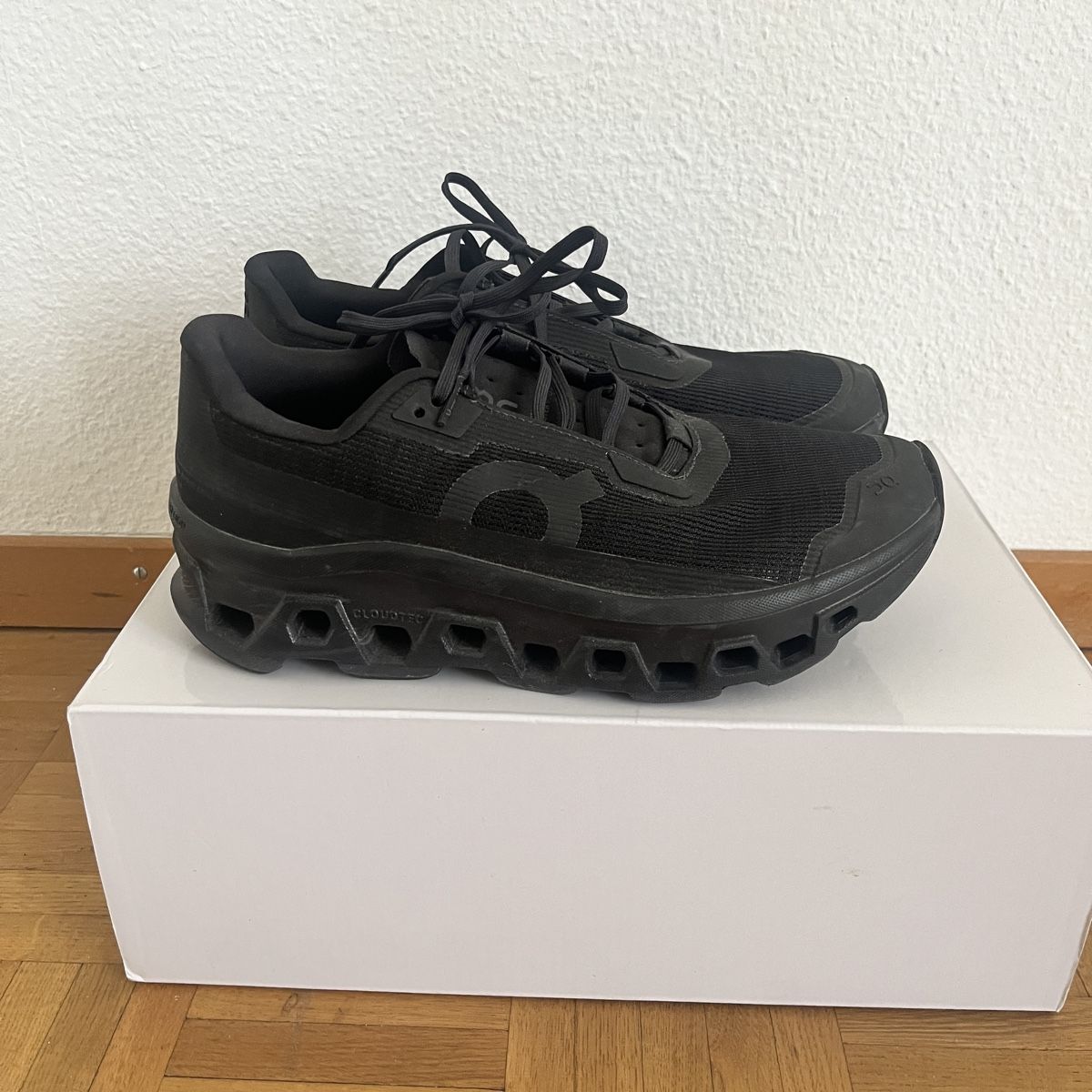 On Damenschuhe: On Cloudmonster Void EU 41 Black/Black – Great Condition – Gebraucht aus Zürich von sht_xr2y 1