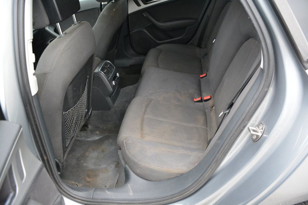AUDI A6 AVANT  QUATTRO 3.0 TDI AB PLATZ 5