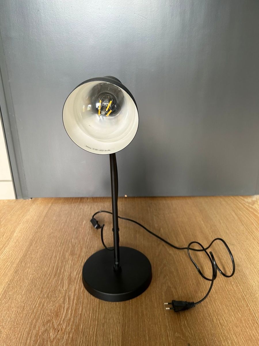 Lampade: Tischlampe schwarz – Usato da Vaduz venduto da alina_hasler 1