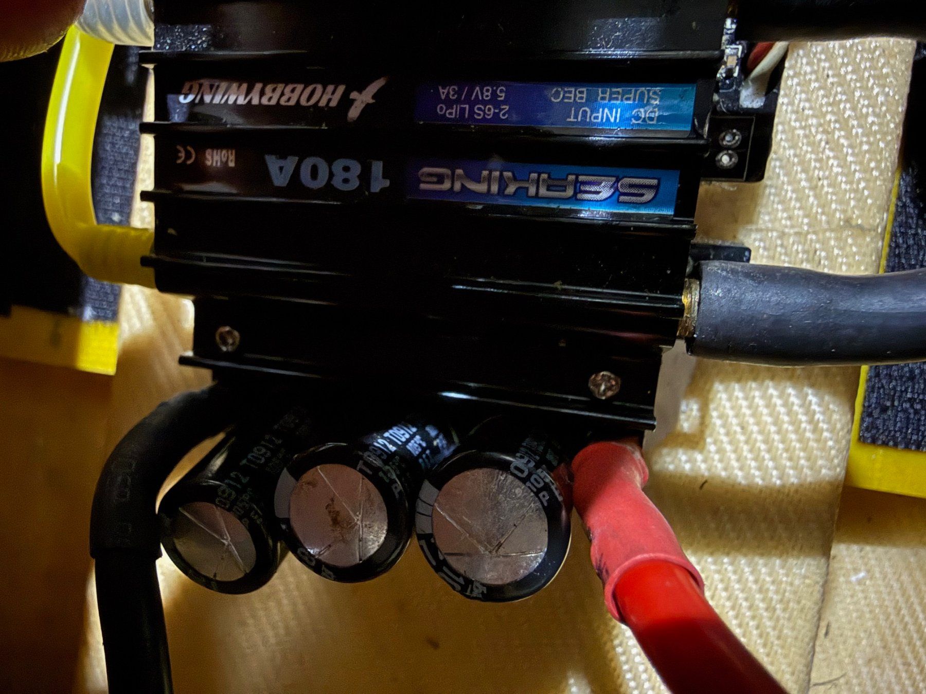 Modellismo RC: TFL Genesis RTR, télécommande + batteries, prêt à naviguer – Usato da St-Légier-Chiésaz venduto da murfus 3