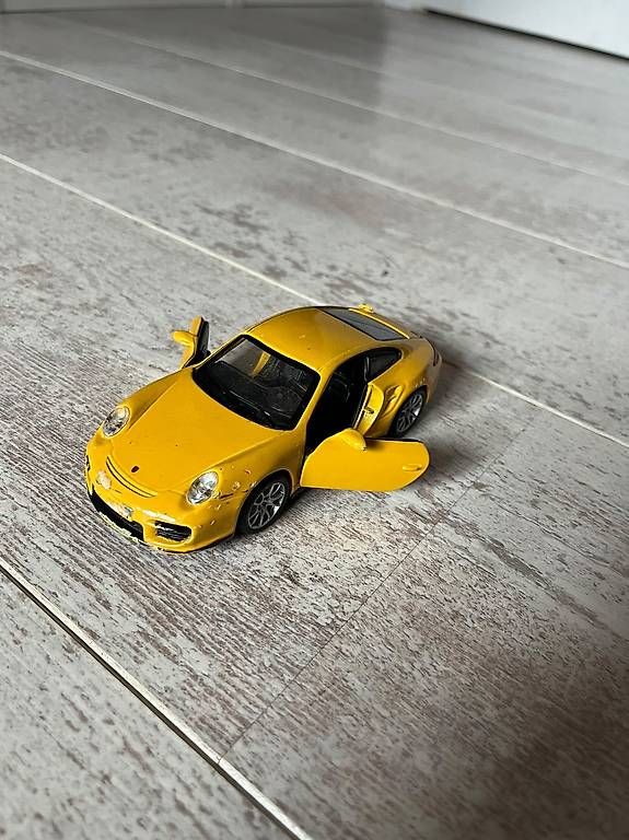 Giocattoli: Spielzeugauto – Usato da Nürensdorf venduto da VanessaK01 1