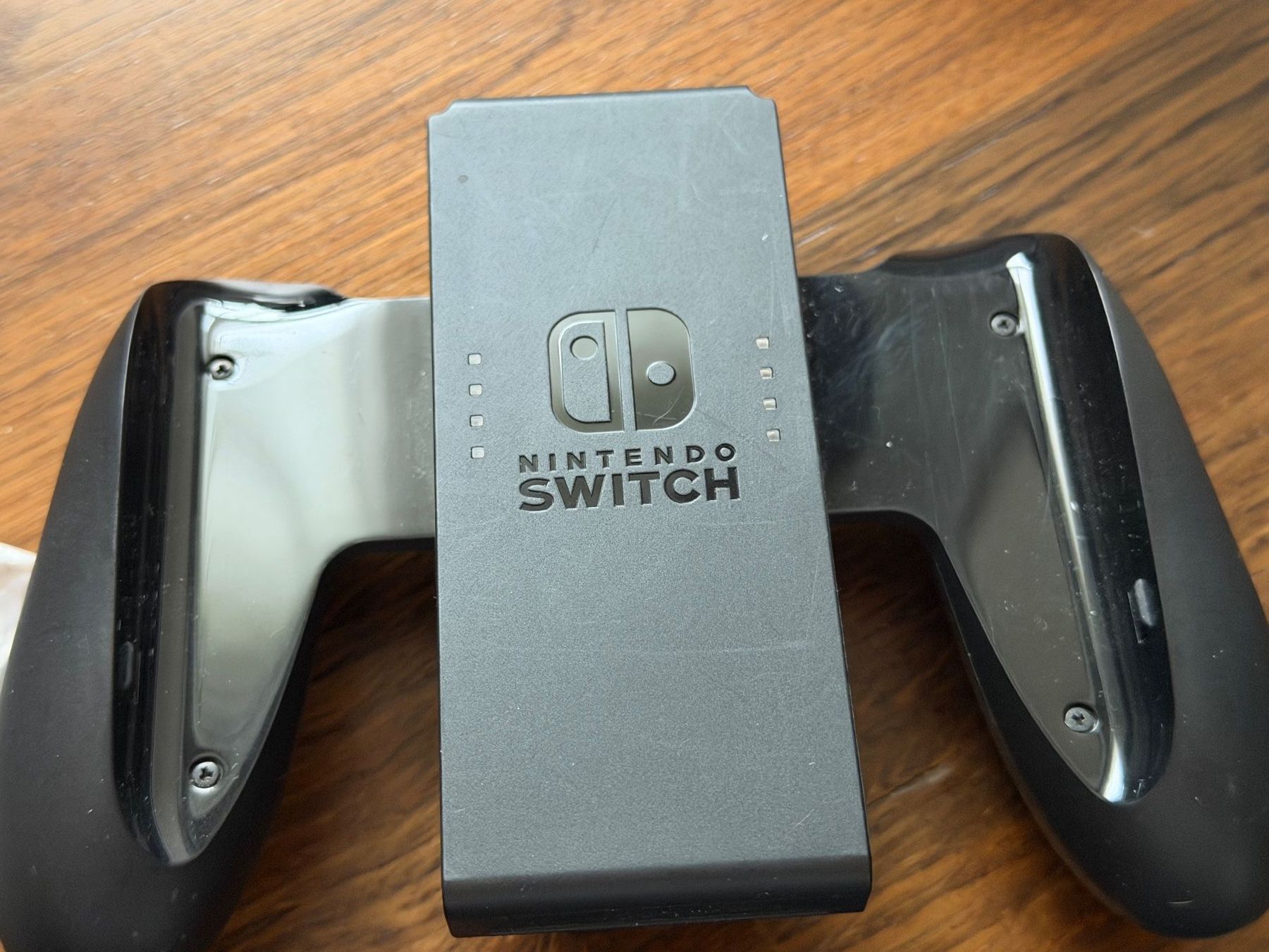 Nintendo Console: Nintendo Switch OLED Zelda Edition Used Console Only – Usato da Erlach venduto da con_lzm7 2