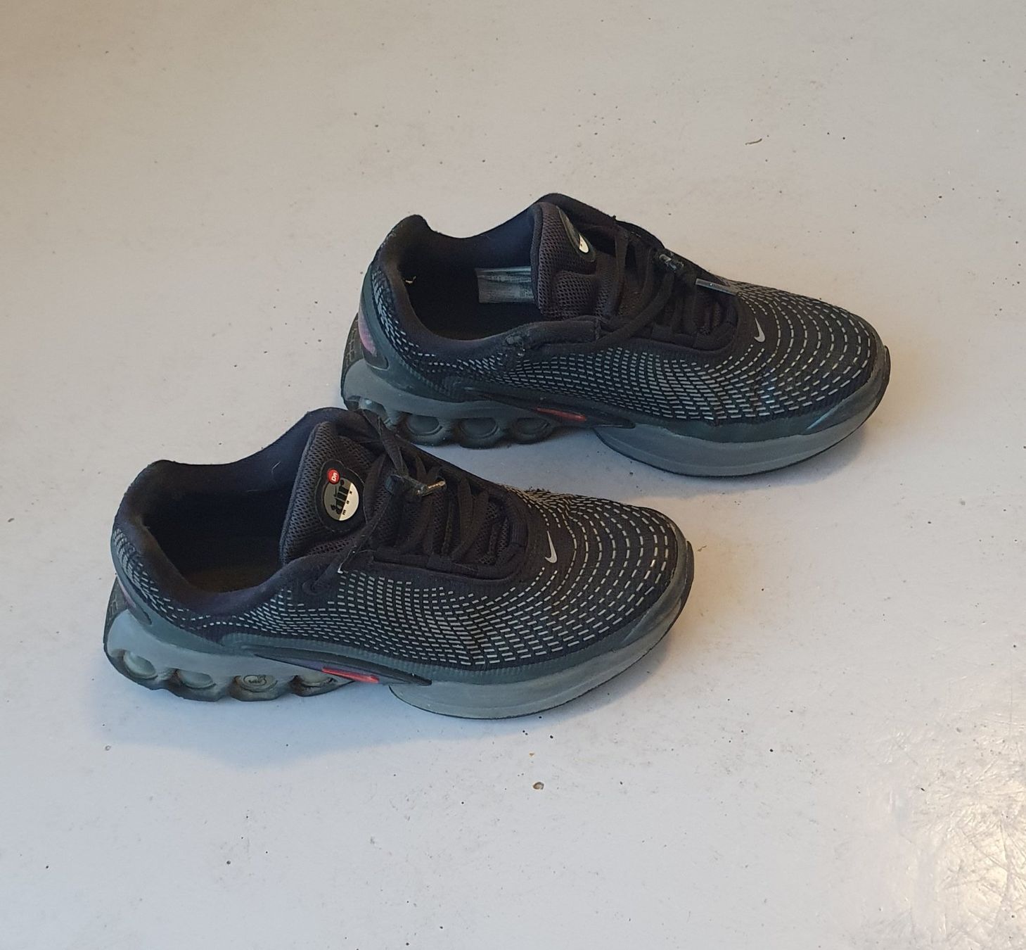 Nike Scarpe da uomo: Nike Air Max Dn  taille 37.5 – Usato da Servion venduto da meno999 2