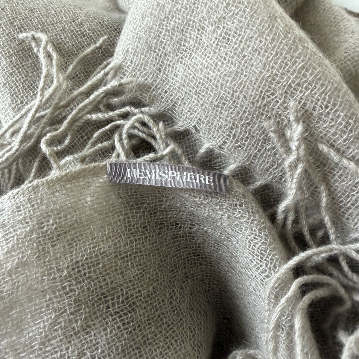 Hemisphere Foulard & Sciarpe: HEMISPHERE Cashmere Scarf – Nuovo (secondo la descrizione) da Emmen venduto da Colette-Juliette 4