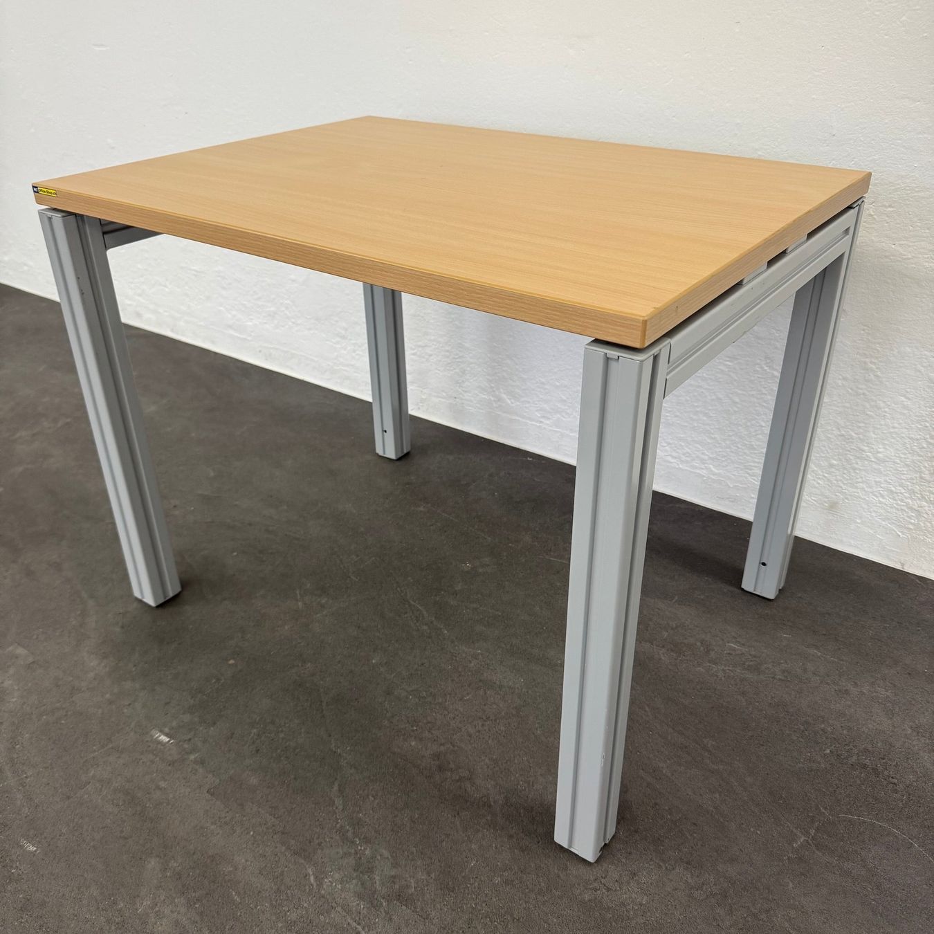 Haworth Scrivanie: HAWORTH Tutti Light Lounge-Tisch – Usato da Schönenwerd venduto da mcofficeshop 2
