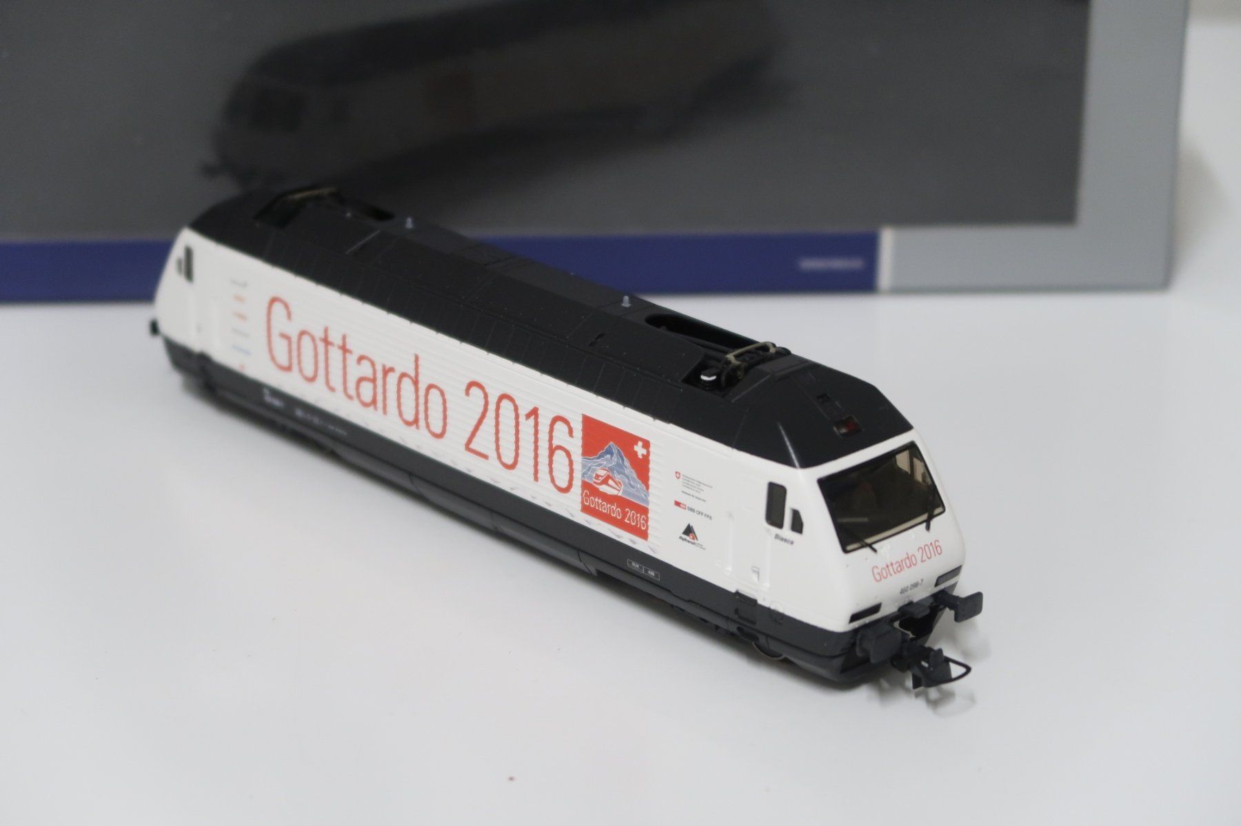 Roco Modelleisenbahnen: Roco SBB Re 460 "Gottardo 2016", DC Sound – Neu (gemäss Beschreibung) aus Dättwil AG von Bastiano_Coimbra 1