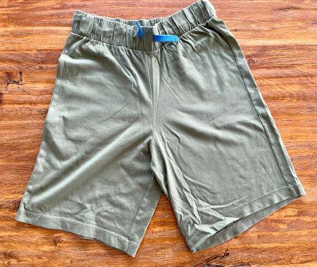 tolle Benetton Shorts Gr. 164