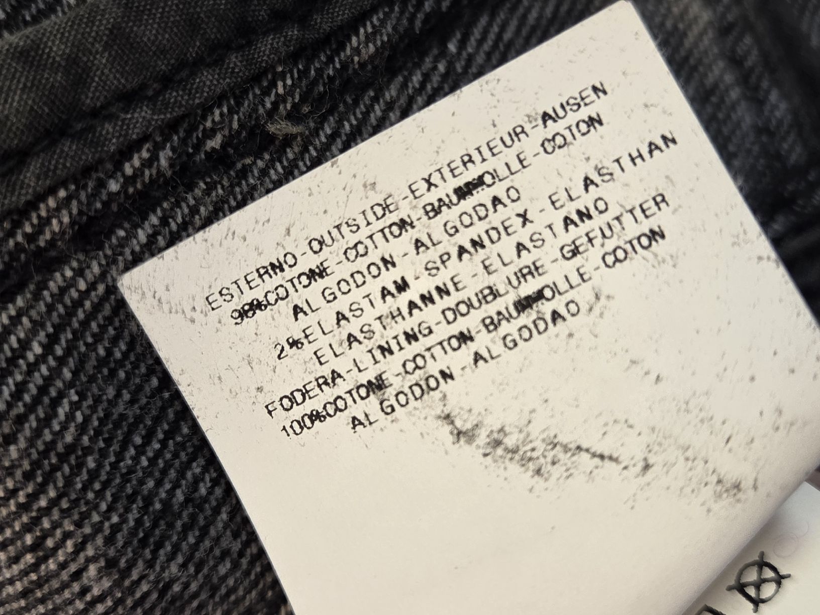 Giacche: Denim Jacket John Galliano  – Usato da Zürich venduto da finesse.shop 5