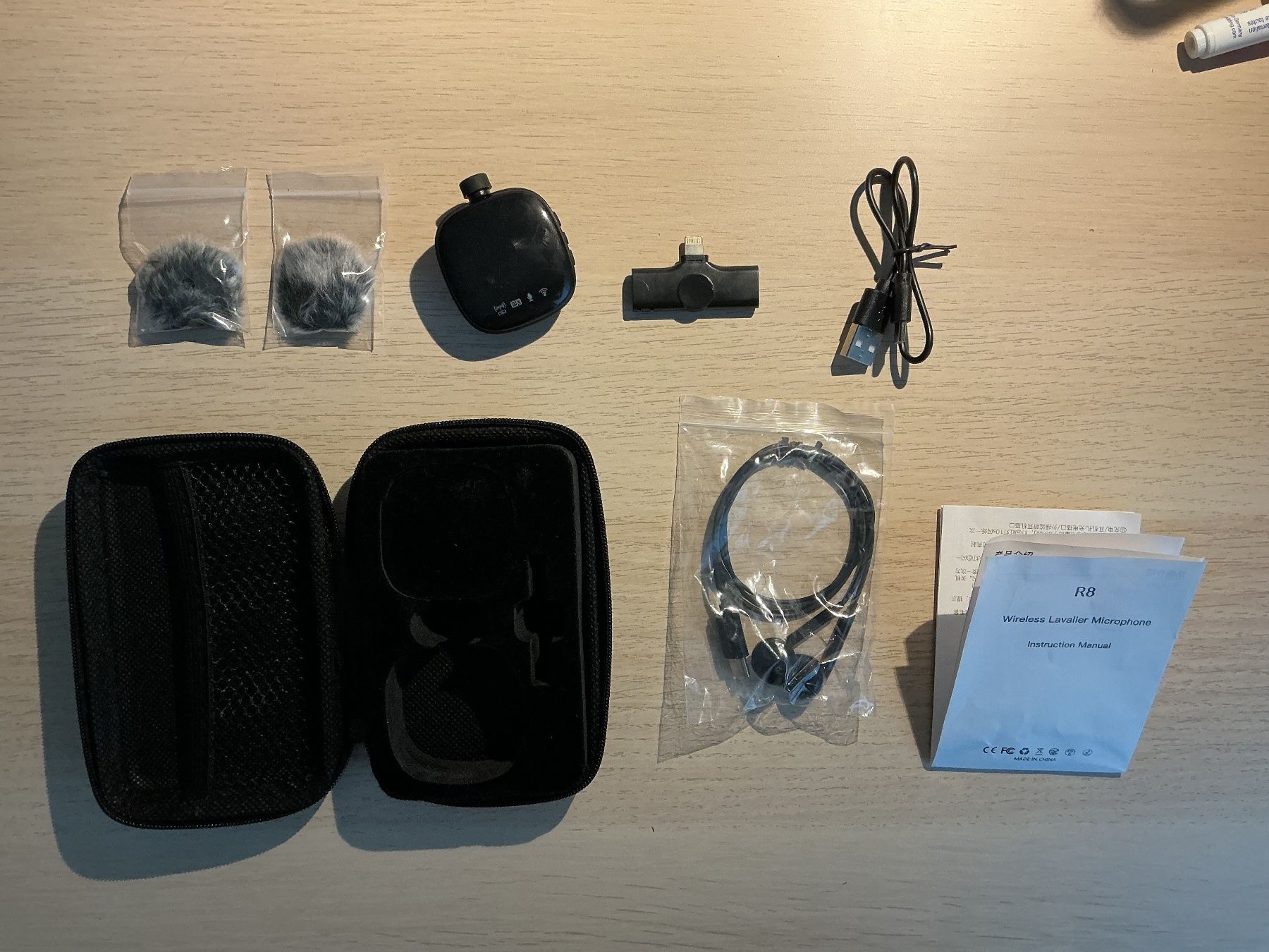 Microfoni: R8 Wireless Lavalier Microphone – Nuovo (secondo la descrizione) da Ebikon venduto da ann_fkf9 4