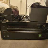 Homecinema - Onkyo verstärker inkl. 7 Boxen + Woofer