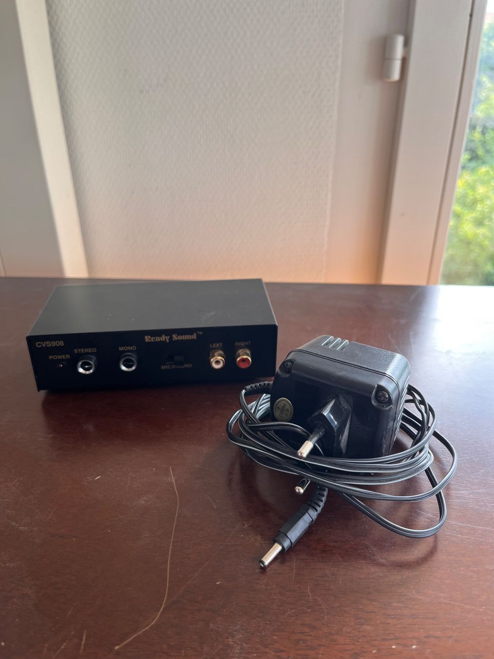 Amplificateurs: Ready Sound CVS908 Phono-Vorverstärker – D'occasion à Steckborn par bluepapillon