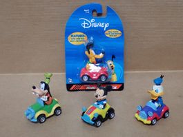 Donald Duck, Micky, Goofy und Pluto in Autos - Disney Toy Is