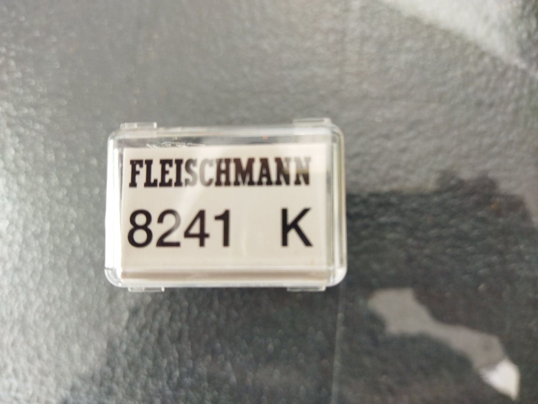 Fleischmann Modellini di ferrovie: Containertragwagen "P&O Nedlloyd" von Fleischmann N – Nuovo e nell'imballaggio originale da La Chaux-de-Fonds venduto da Hobbymodell 1