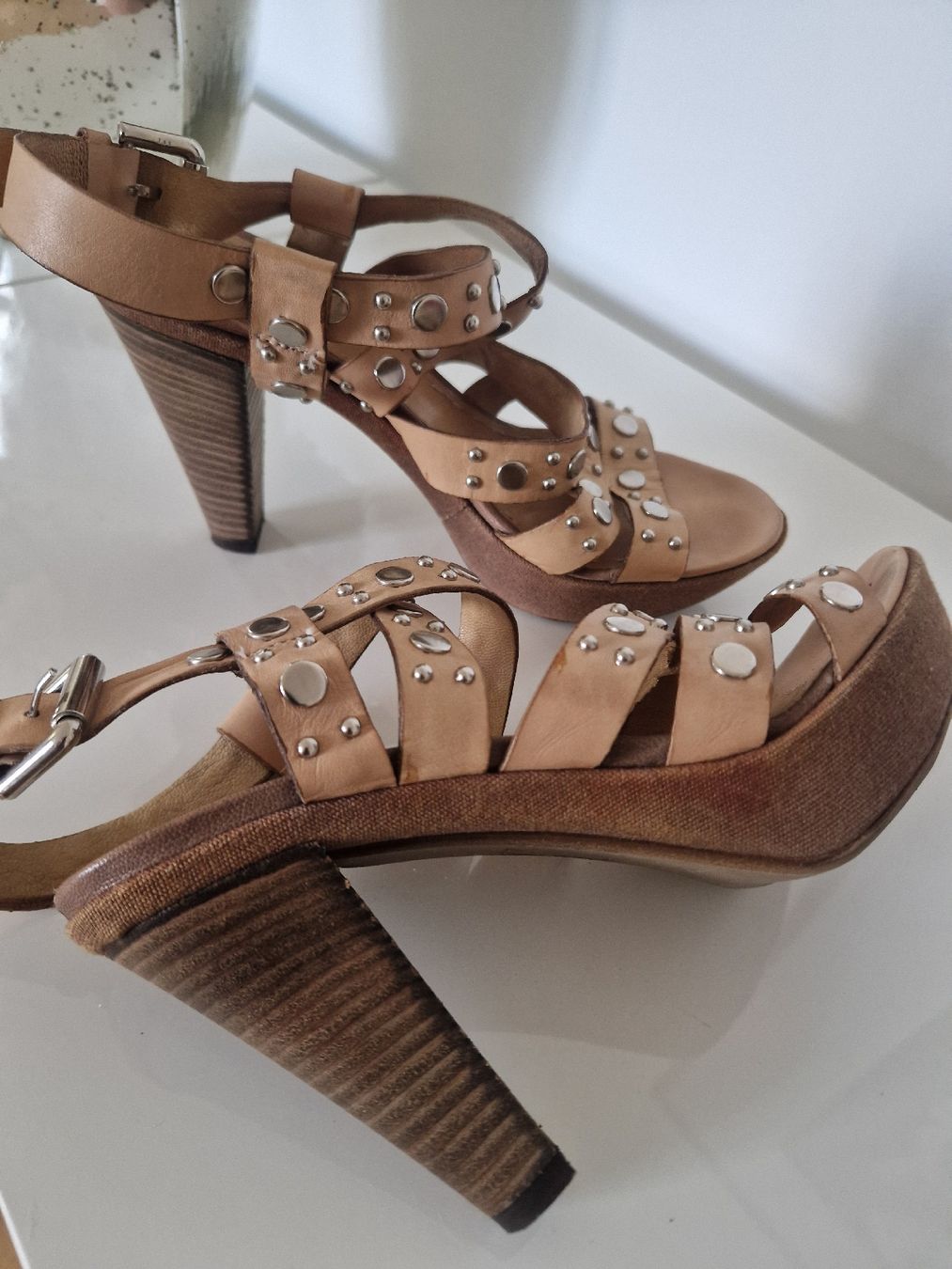 Damenschuhe: High Heels Sandale mit Nieten von Passito – Gebraucht aus Küsnacht ZH von 2011_ 3