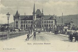 Bern.    Historisches   Museum    (belebt)