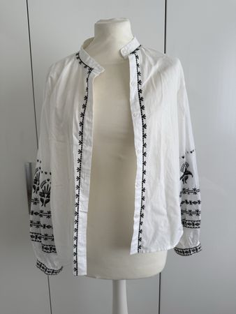 Sommerbluse, weiss mit Stickerei, Grösse S, neuwertig