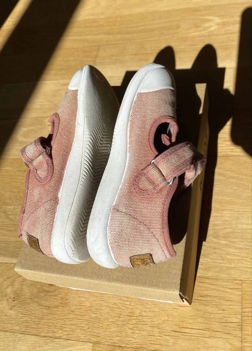Scarpe per ragazzi: Kavat Mölnlycke TX Gr. 25, Pink – Usato da Zürich venduto da Mariaov 1