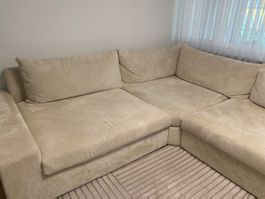 Gemütliches Ecksofa in Beige in sehr gutem Zustand