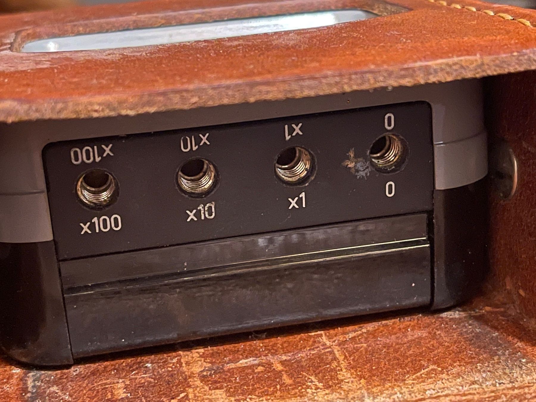 Misurare: Elmes Messgerät Ohmmeter Leder Etui Vintage gebraucht – Usato da Zuerich venduto da Dorsi 2