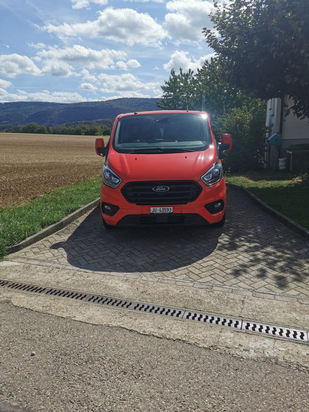 Ford Veicoli commerciali: Ford transit custum – Usato da Courtedoux venduto da ror_62vq 3