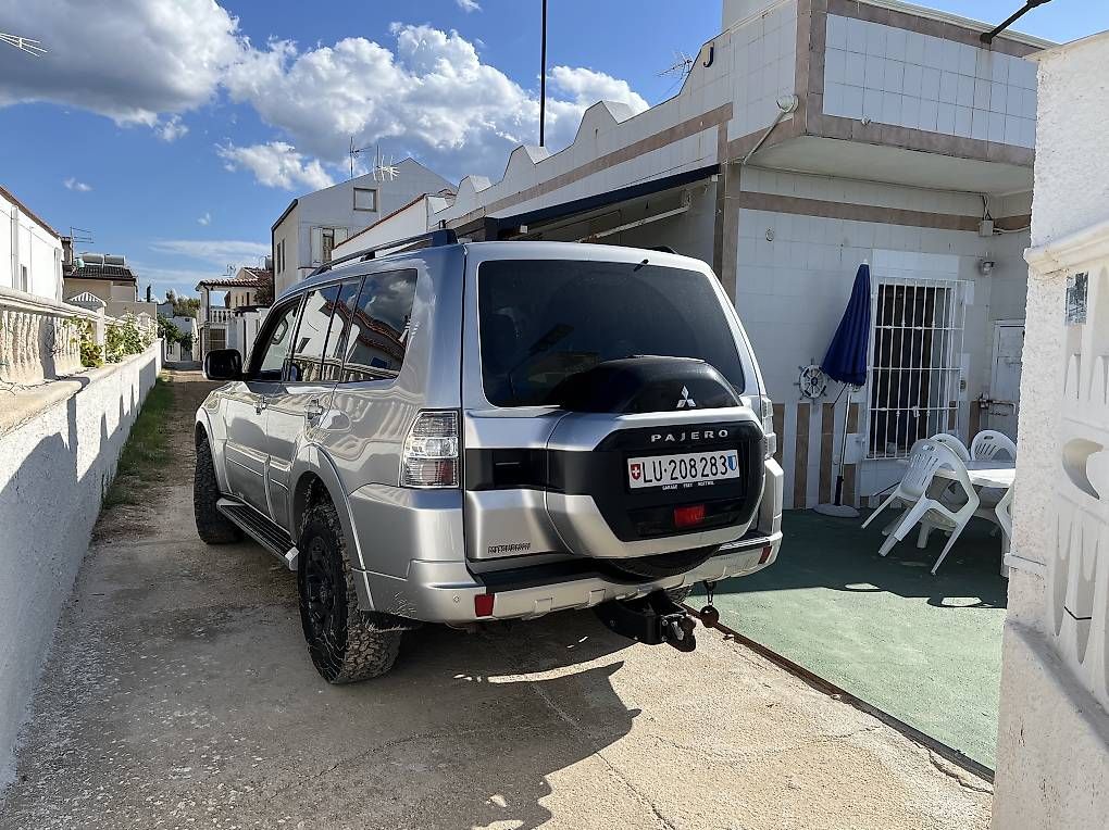 Mitsubishi Automobili: Mitsubishi Pajero 3.2 DI-D Diamond – Usato da Nottwil venduto da Chiara2004 1