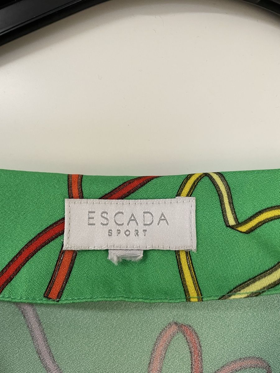 Escada Blusen: Escada Sport Bluse – Gebraucht aus Uttwil von Mirabellablau 2