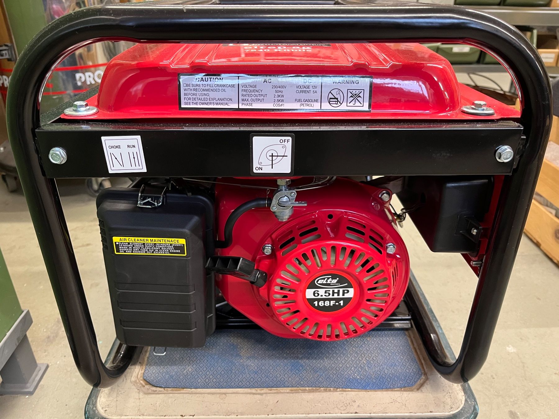 Generatori di corrente: Stromerzeuger max. 2500W – Nuovo e nell'imballaggio originale da Küblis venduto da hypofacto 2