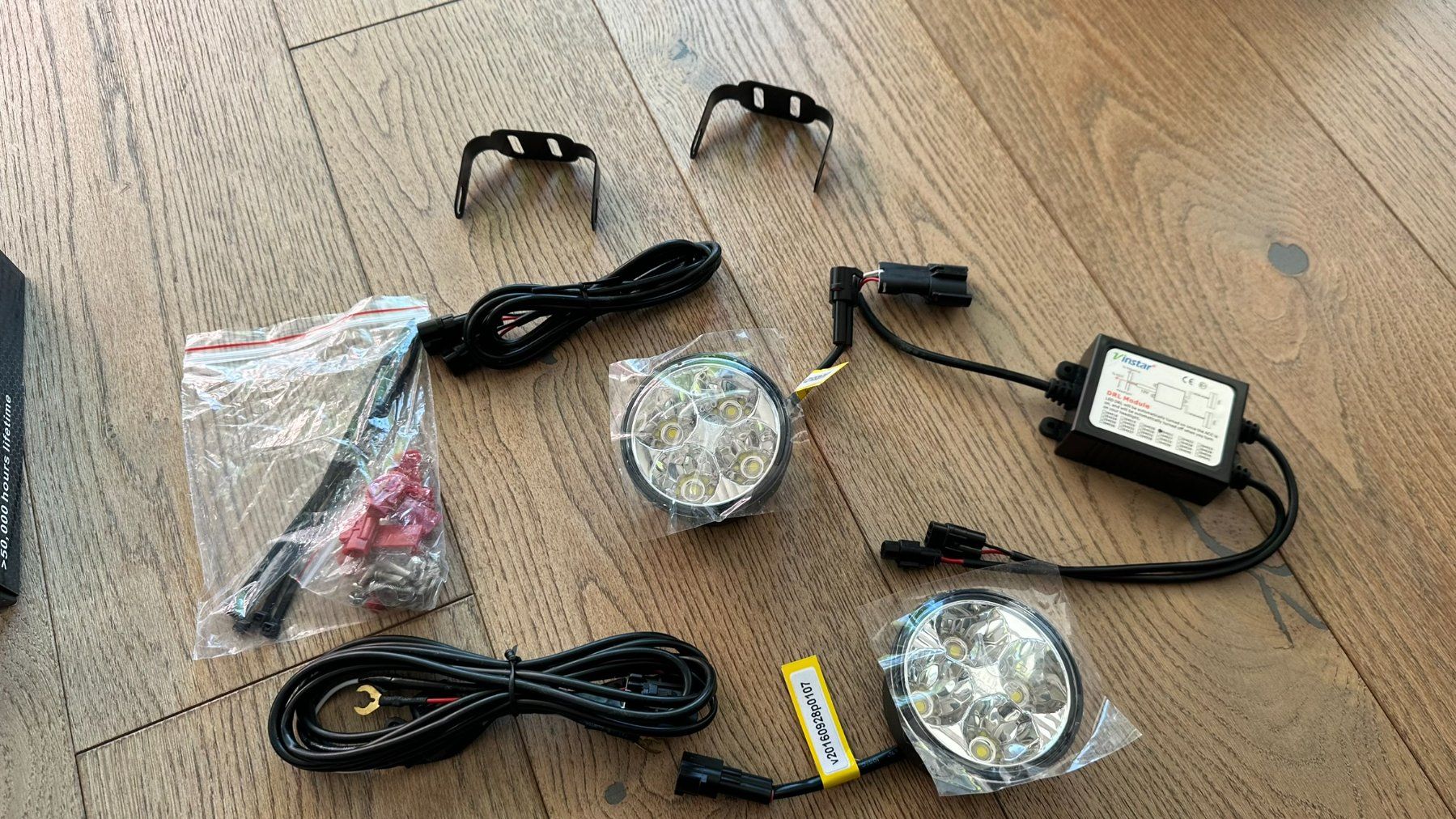 Toutes les pièces auto: Vinstar LED Tagfahrlicht, neu, ungebraucht – Neuf avec emballage d'origine à Belp par Uljo 1