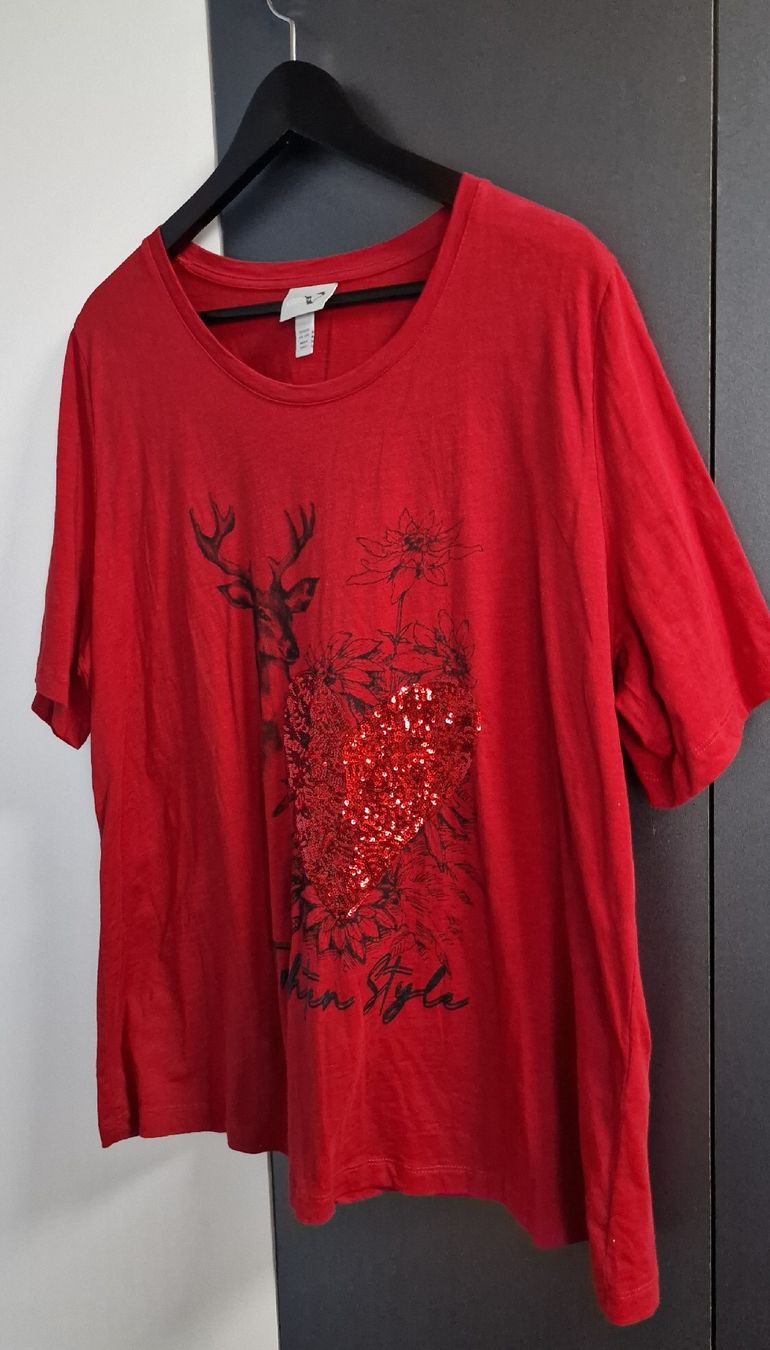 Lotti di vestiti: 3  Damen T-Shirt  XL – Usato da Chur venduto da car_5clc