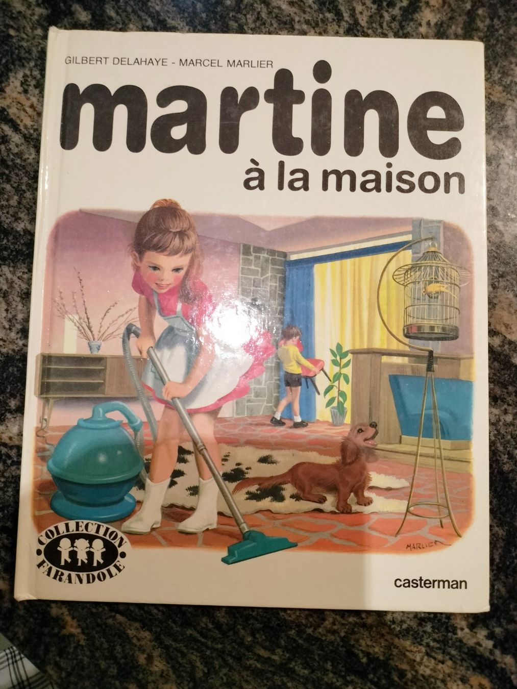 Libri: Martine à la maison édition 1963 – Usato da Cortaillod venduto da rozinna