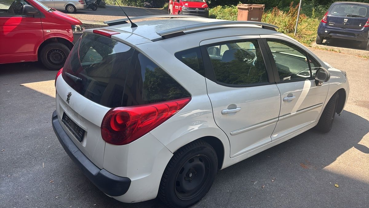 Peugeot Autos: Peugeot 207 sw 1.4 essence  – Defekt aus Lausanne von ram_77s8 3