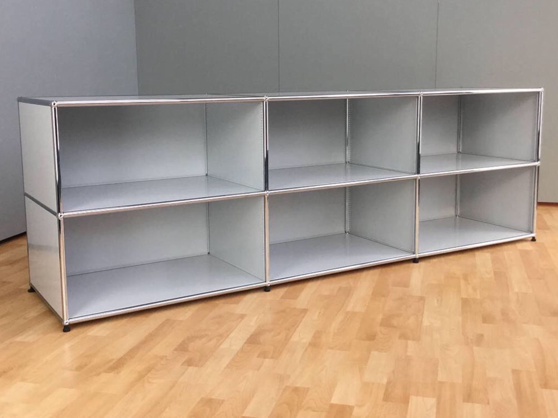 Scaffali: USM SIDEBOARD. LIEFERUNG GRATIS – Usato da Thun venduto da Thuno6
