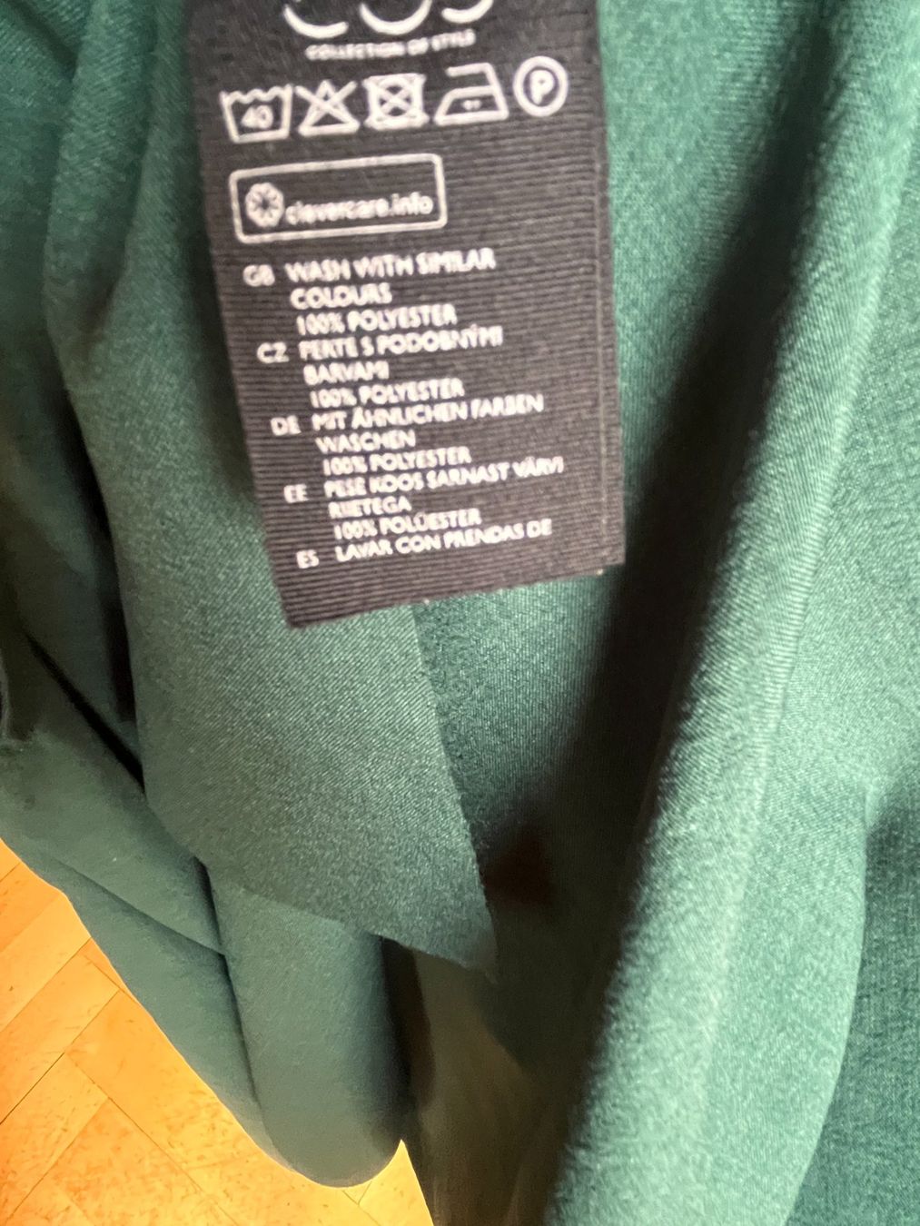 Cos Top: Très beau haut vert COS - Taille 36 – Usato da Pully venduto da Artemisya 5