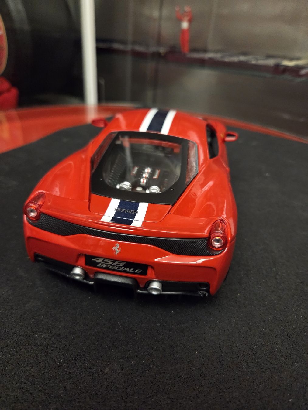 Bburago Modellini d'auto: Ferrari 458 Speciale 1/18 – Usato da Wetzikon ZH venduto da AmacherM 2