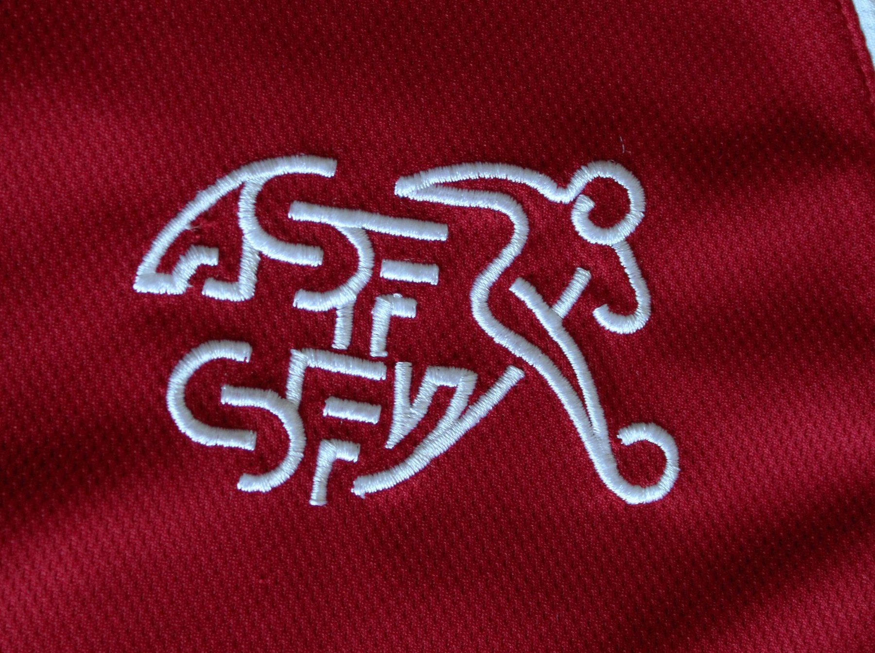 Schweizer Nati Maillots de corps & Pantalons: Trikot Schweizer Nationalmannschaft – D'occasion à Worblaufen par Cookie23 2