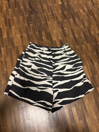 H&M Shorts Zebra Print Linen Blend Size XS 