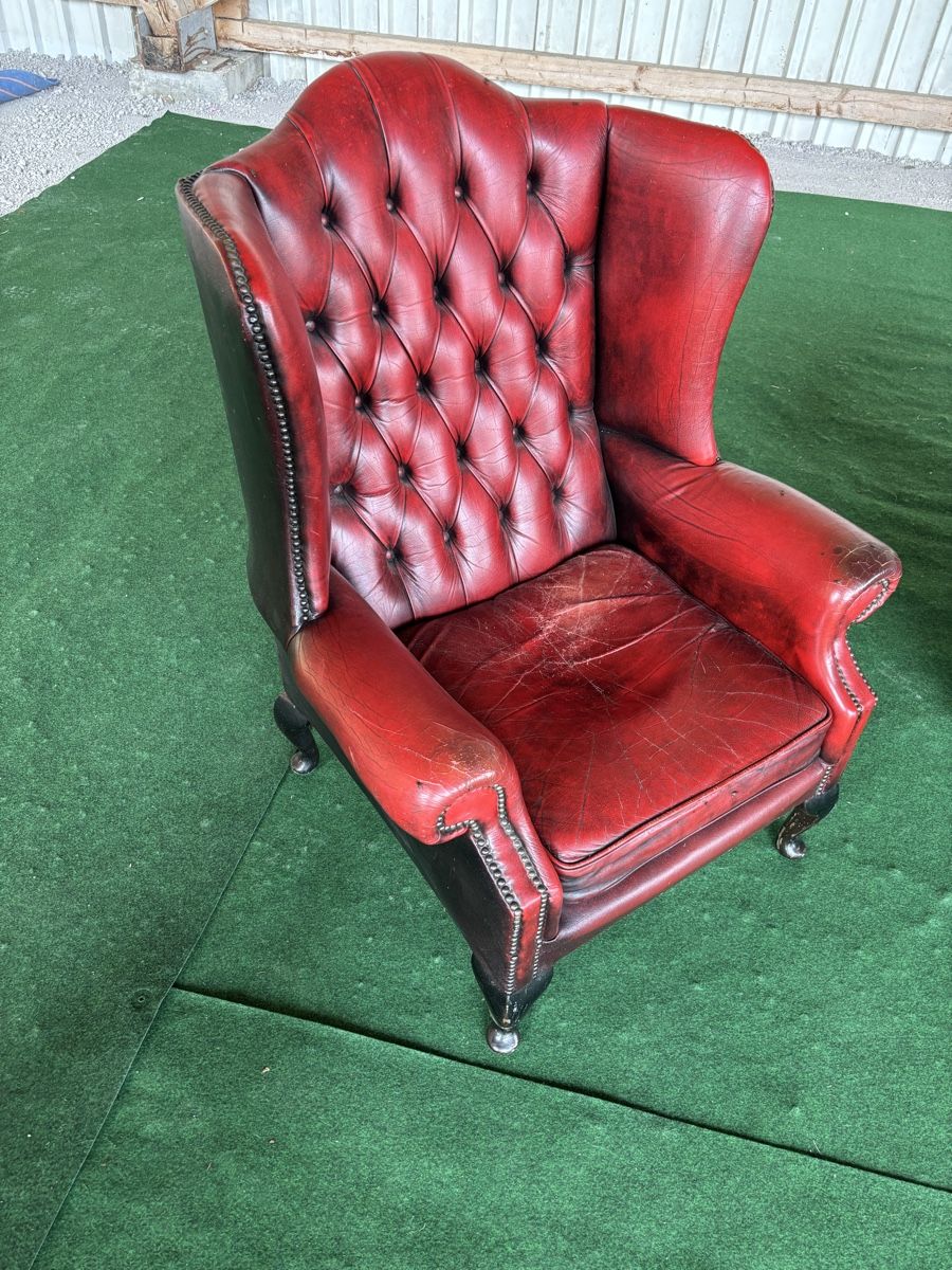 Chesterfield Sofas: Chesterfield Polstergruppe – D'occasion à Uetendorf par Bthomann 3